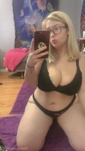 10068118