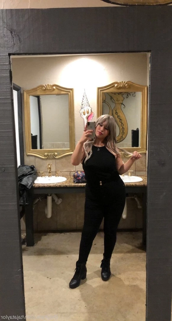 Taja Taylor-Foxx 🦊🦋 [ tajataylor ] Onlyfans leaked photo 4960416 on Hotleaks.tv