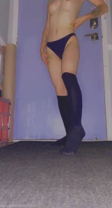 4650235