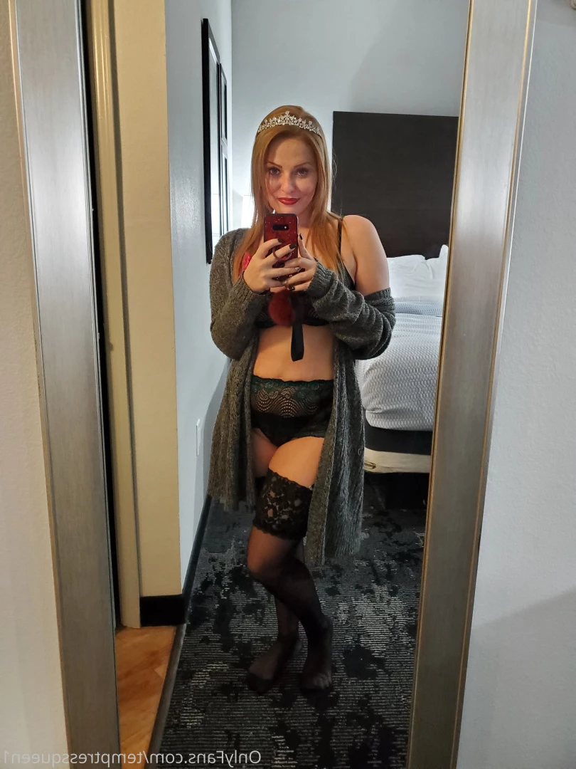♠️The queen of bbc♠️ + solo content🔥 [ temptressqueen1 ] Onlyfans leaked photo 9249881 on Hotleaks.tv