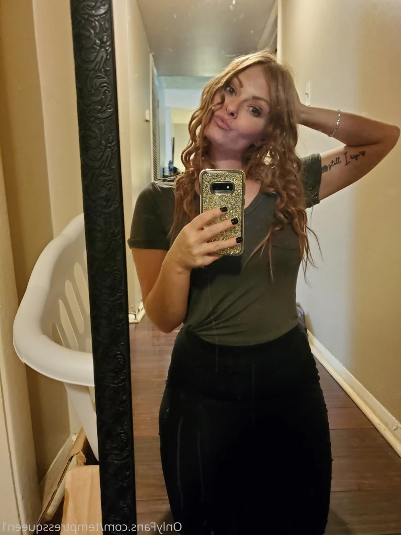 ♠️The queen of bbc♠️ + solo content🔥 [ temptressqueen1 ] Onlyfans leaked photo 9258572 on Hotleaks.tv