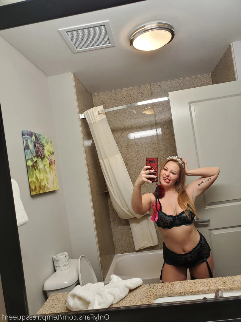 ♠️The queen of bbc♠️ + solo content🔥 [ temptressqueen1 ] Onlyfans leaked photo 9262734 on Hotleaks.tv