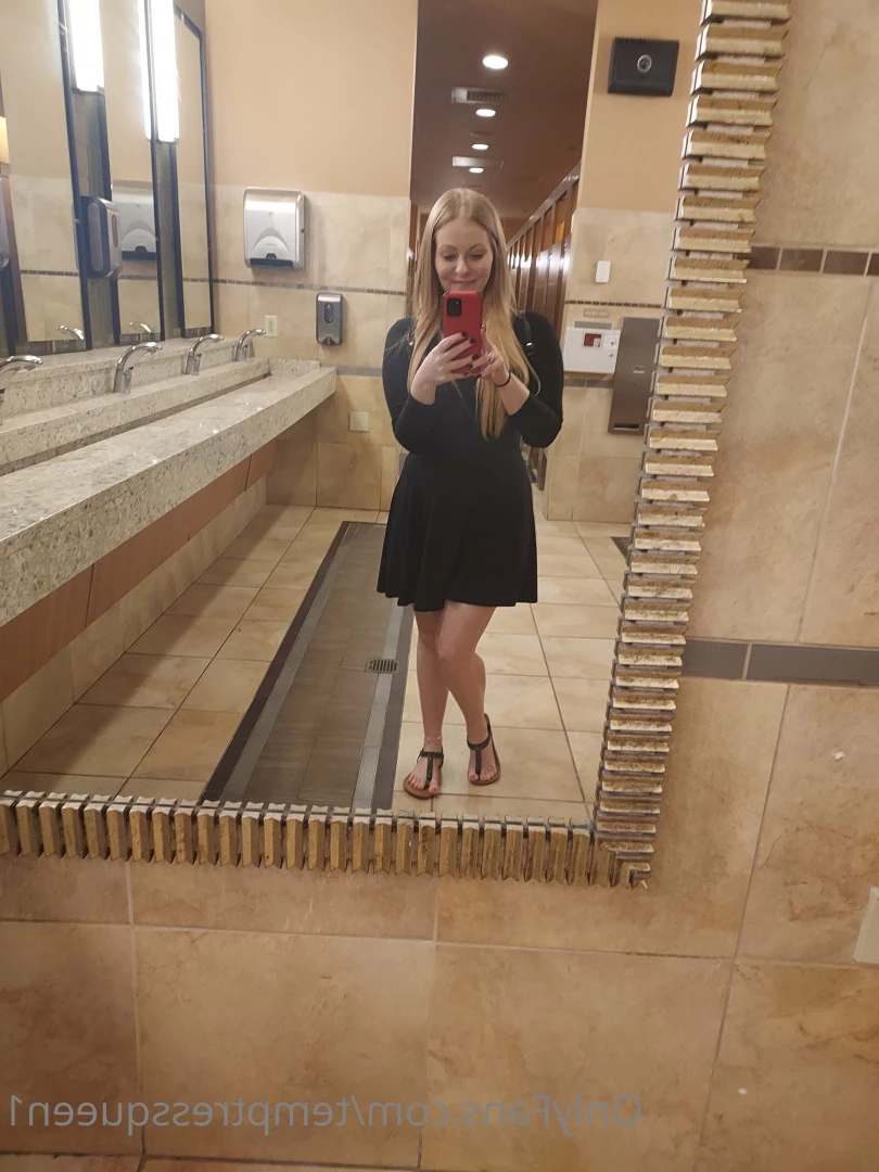 ♠️The queen of bbc♠️ + solo content🔥 [ temptressqueen1 ] Onlyfans leaked photo 9265451 on Hotleaks.tv