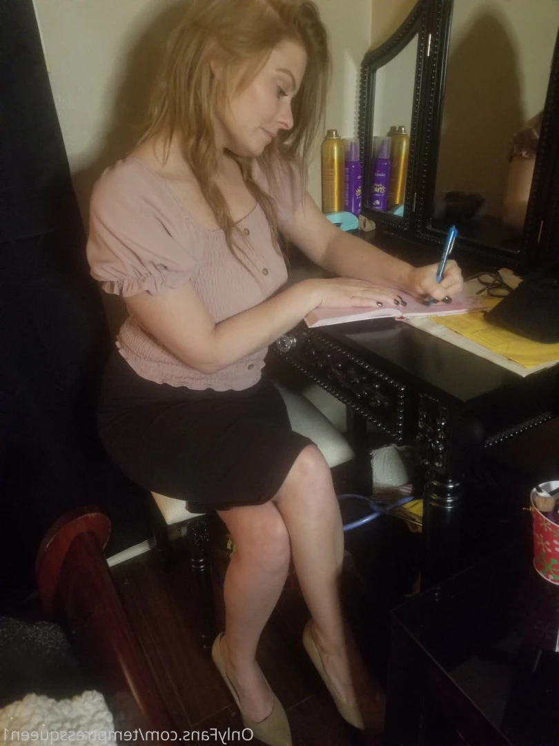 ♠️The queen of bbc♠️ + solo content🔥 [ temptressqueen1 ] Onlyfans leaked photo 9265919 on Hotleaks.tv