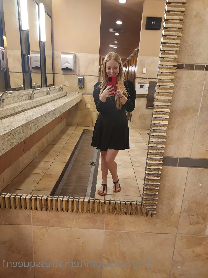 ♠️The queen of bbc♠️ + solo content🔥 [ temptressqueen1 ] Onlyfans leaked photo 9270523 on Hotleaks.tv