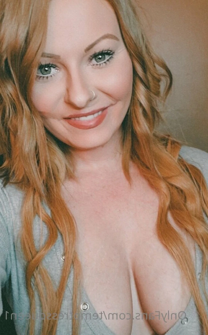 ♠️The queen of bbc♠️ + solo content🔥 [ temptressqueen1 ] Onlyfans leaked photo 9275329 on Hotleaks.tv