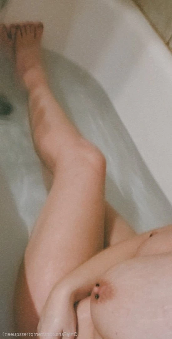 ♠️The queen of bbc♠️ + solo content🔥 [ temptressqueen1 ] Onlyfans leaked photo 9279809 on Hotleaks.tv