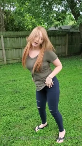 10559023