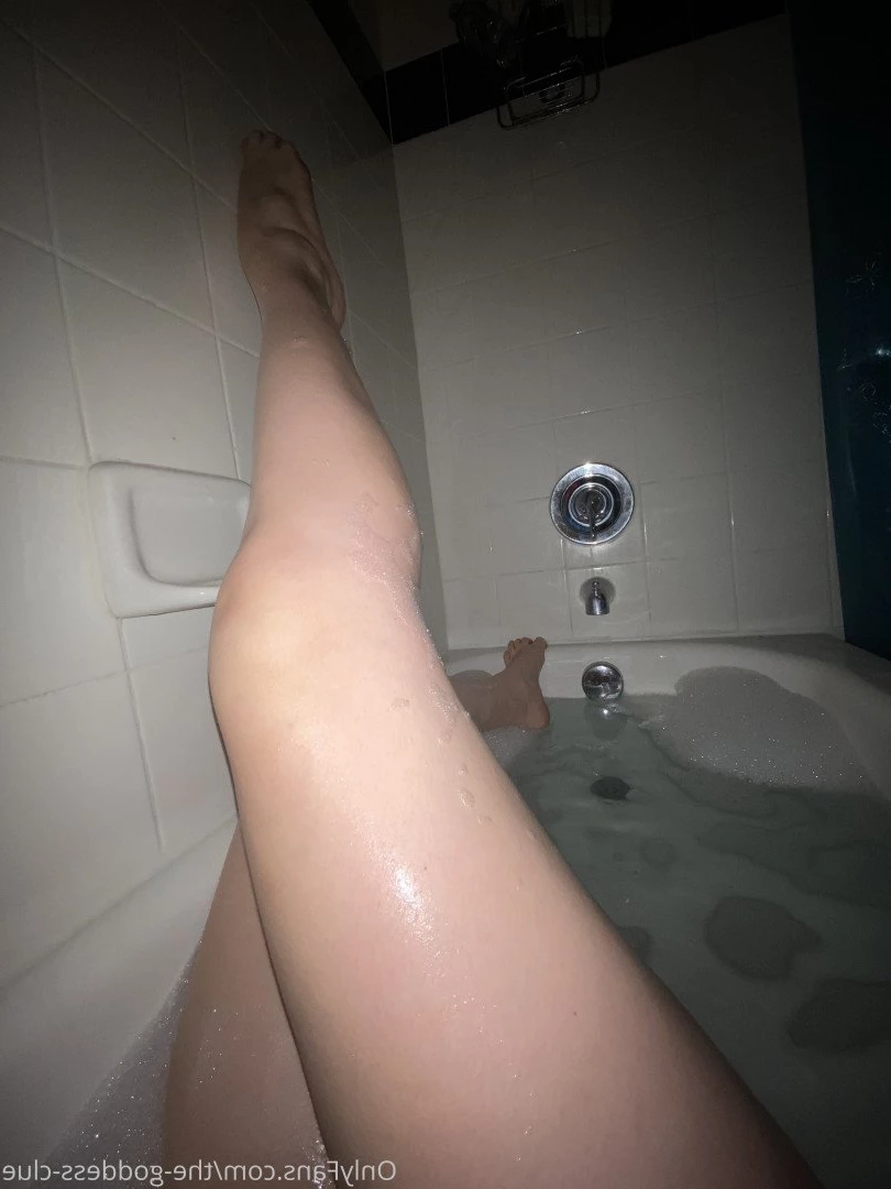 The Goddess Clue [ the-goddess-clue ] Onlyfans leaked photo 4885375 on Hotleaks.tv