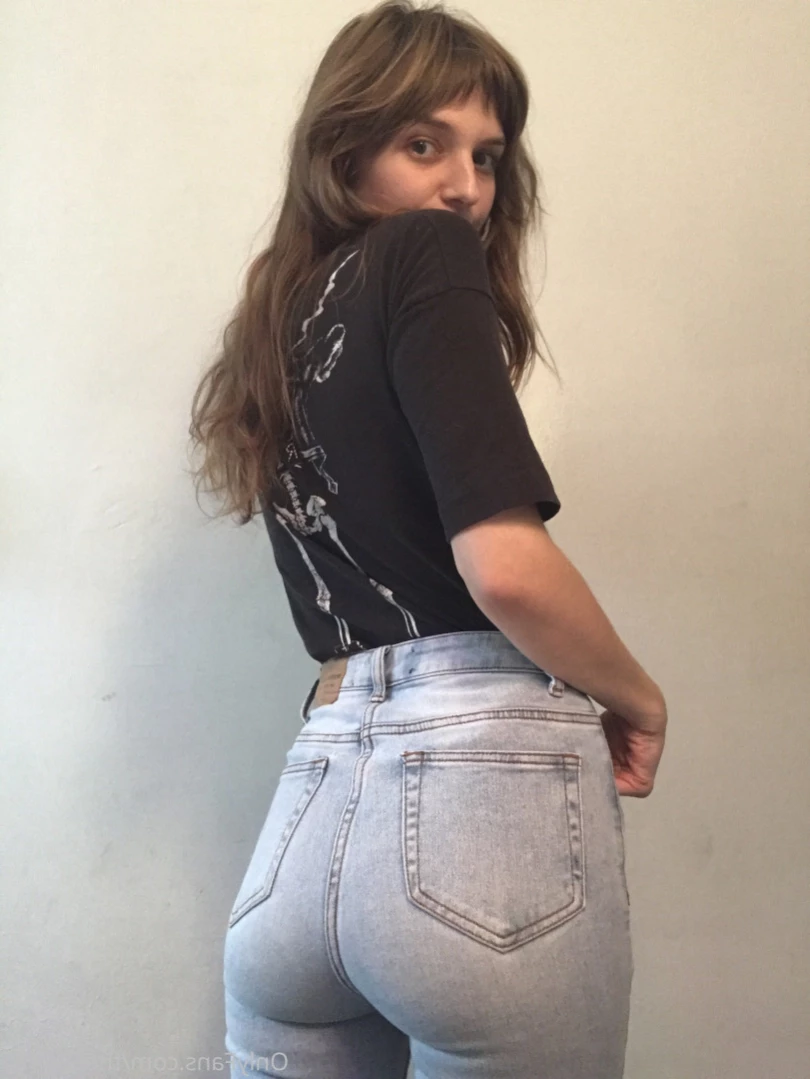 Paris Bush ♡BUTT STUFF 🍑🍩 [ parisbush ] Onlyfans leaked photo 10912922 on Hotleaks.tv