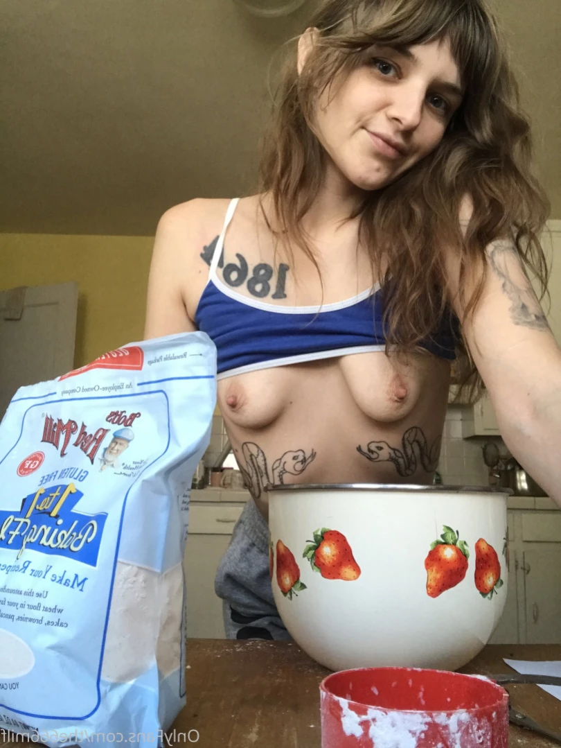 Paris Bush ♡BUTT STUFF 🍑🍩 [ parisbush ] Onlyfans leaked photo 11101722 on Hotleaks.tv