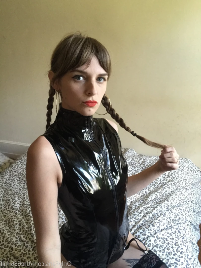 Paris Bush ♡BUTT STUFF 🍑🍩 [ parisbush ] Onlyfans leaked photo 13748555 on Hotleaks.tv