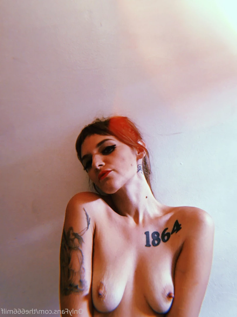 Paris Bush ♡BUTT STUFF 🍑🍩 [ parisbush ] Onlyfans leaked photo 14777024 on Hotleaks.tv