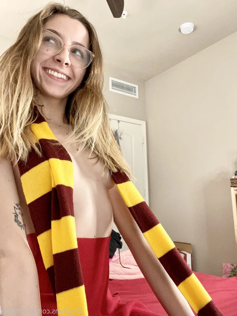 Little Jassss [ jasminecx ] Onlyfans leaked photo 7634364 on Hotleaks.tv