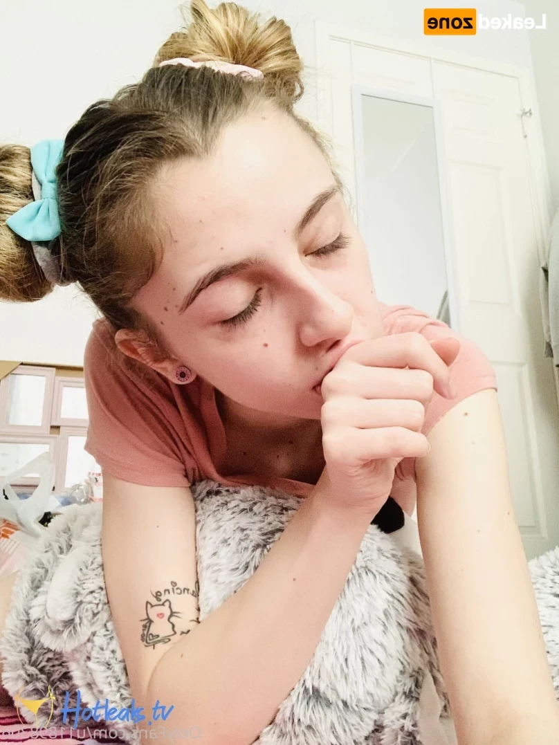 Little Jassss [ jasminecx ] Onlyfans leaked photo 16493365 on Hotleaks.tv