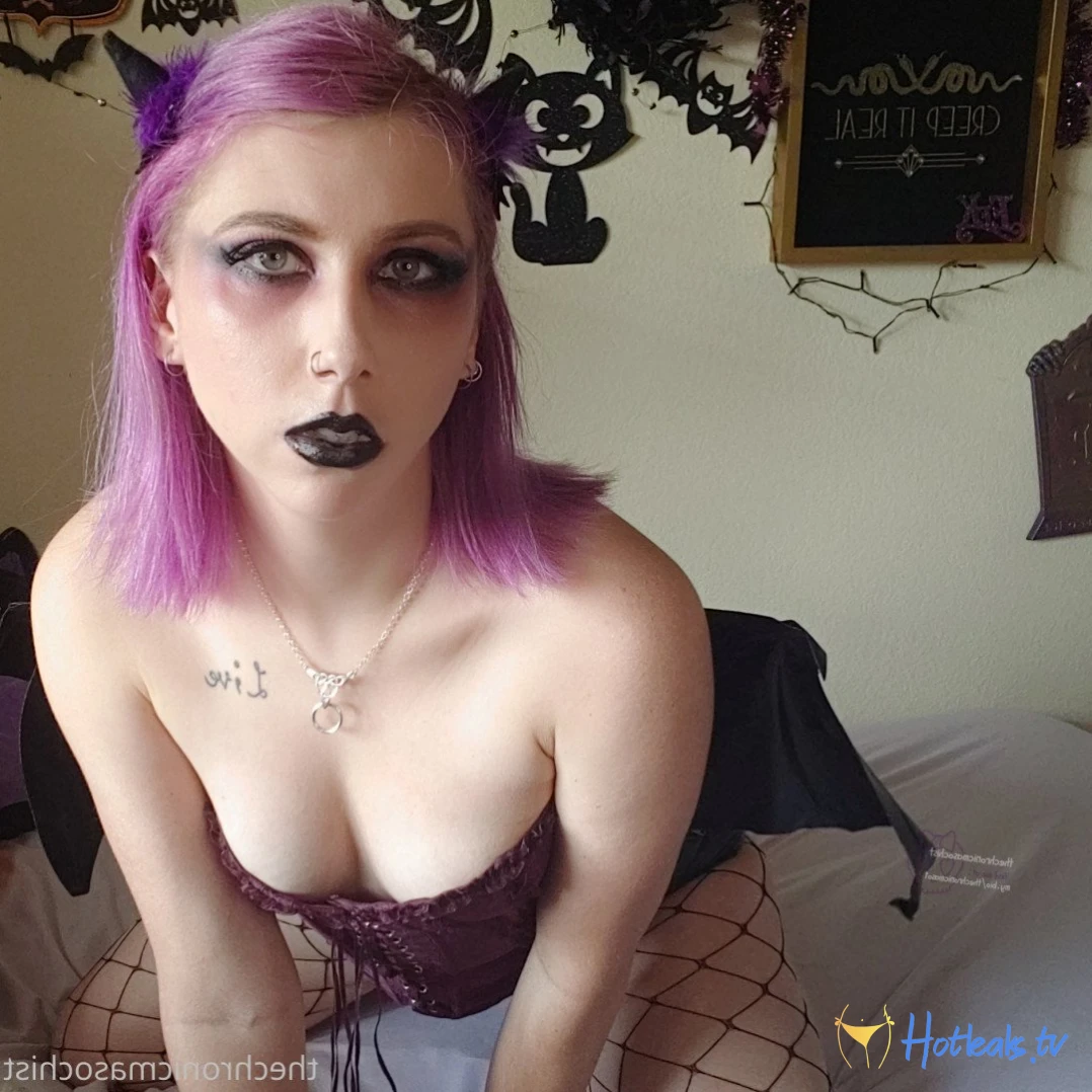 Lavender Lust FREE SAMPLES [ thechronicmasochistfree ] Onlyfans leaked photo 4863713 on Hotleaks.tv