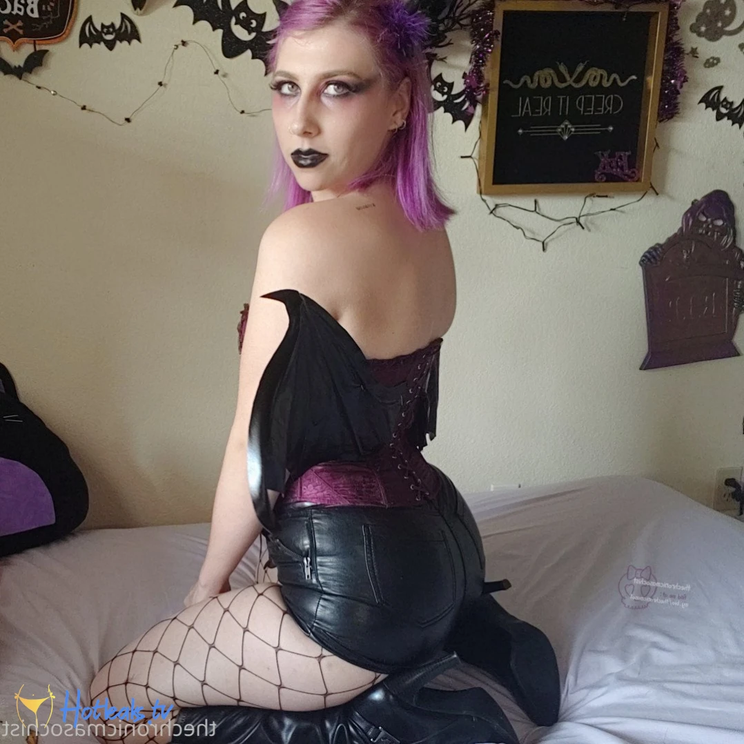 Lavender Lust FREE SAMPLES [ thechronicmasochistfree ] Onlyfans leaked photo 4864141 on Hotleaks.tv