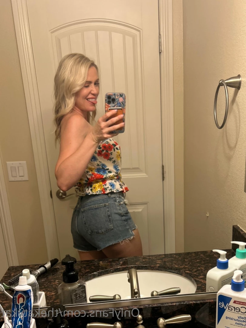 🍀 Katy Kat 🍀 [ thekatykat ] Onlyfans leaked photo 12649673 on Hotleaks.tv