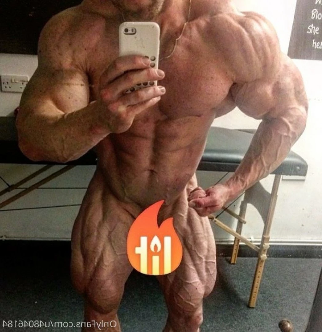 The masked bodybuider [ themaskedbodybuilder ] Onlyfans leaked photo 4861321 on Hotleaks.tv