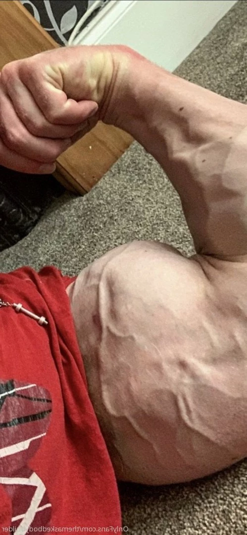 The masked bodybuider [ themaskedbodybuilder ] Onlyfans leaked photo 4861334 on Hotleaks.tv