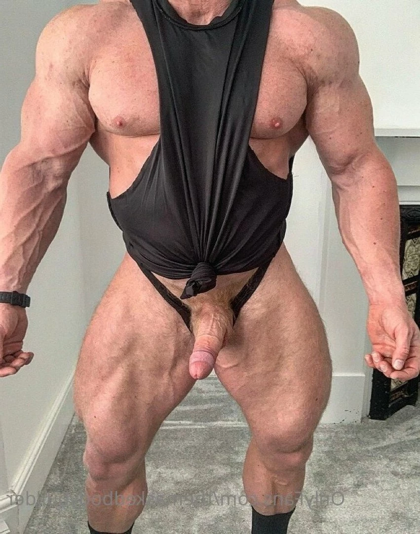 The masked bodybuider [ themaskedbodybuilder ] Onlyfans leaked photo 4861359 on Hotleaks.tv