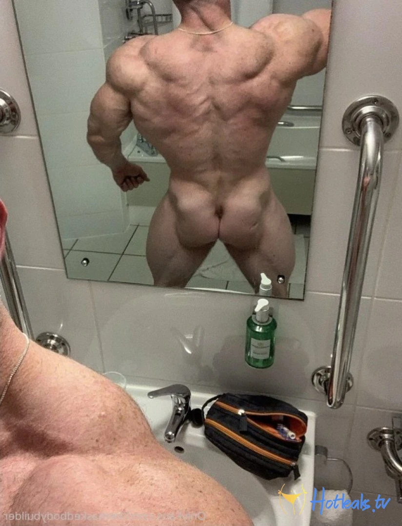 The masked bodybuider [ themaskedbodybuilder ] Onlyfans leaked photo 4861568 on Hotleaks.tv