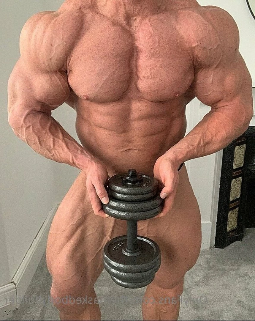 The masked bodybuider [ themaskedbodybuilder ] Onlyfans leaked photo 4861631 on Hotleaks.tv