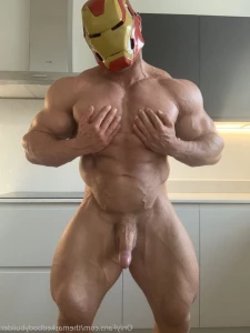 4861634