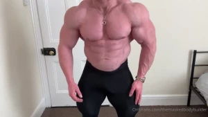The masked bodybuider [ themaskedbodybuilder ] Onlyfans leaked video 5422041 on Hotleaks.tv