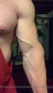 The masked bodybuider [ themaskedbodybuilder ] Onlyfans leaked video 5422100 on Hotleaks.tv