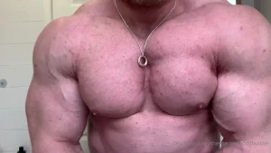 The masked bodybuider [ themaskedbodybuilder ] Onlyfans leaked video 5422183 on Hotleaks.tv