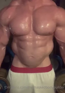 The masked bodybuider [ themaskedbodybuilder ] Onlyfans leaked video 5422203 on Hotleaks.tv