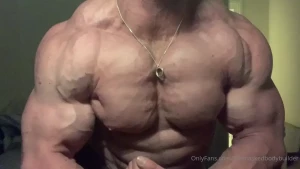 The masked bodybuider [ themaskedbodybuilder ] Onlyfans leaked video 5422286 on Hotleaks.tv