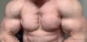 The masked bodybuider [ themaskedbodybuilder ] Onlyfans leaked video 5422323 on Hotleaks.tv