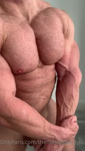 The masked bodybuider [ themaskedbodybuilder ] Onlyfans leaked video 5422331 on Hotleaks.tv