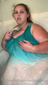 5426890