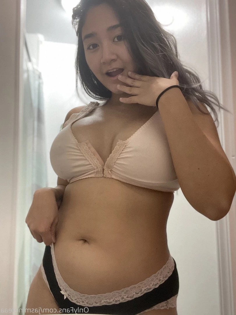 Jasmine Teaa 💕 thick filipina babe [ jasmineteaa ] Onlyfans leaked photo 4150871 on Hotleaks.tv