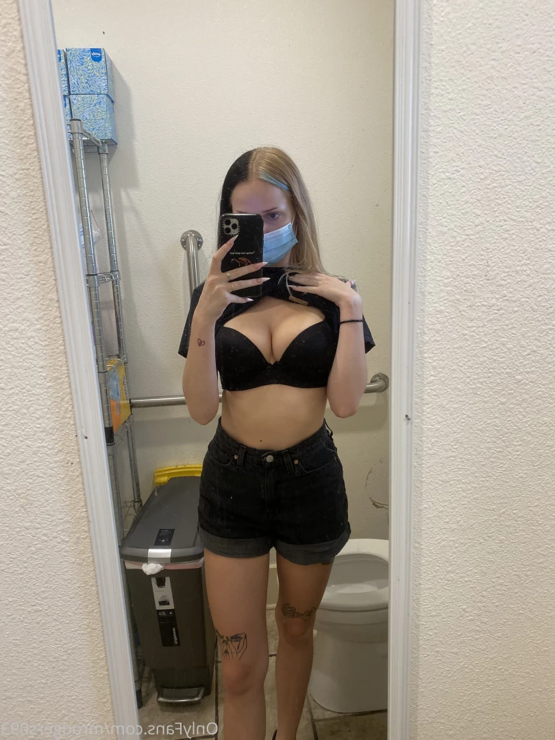 ❤️‍🔥 [ tiddyvault ] Onlyfans leaked photo 10308533 on Hotleaks.tv