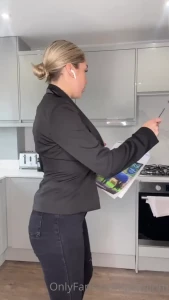 JASMIN M 👸🏼 [ jasminm ] Onlyfans leaked video 10748176 on Hotleaks.tv