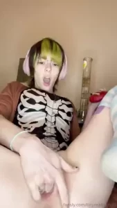 18537946