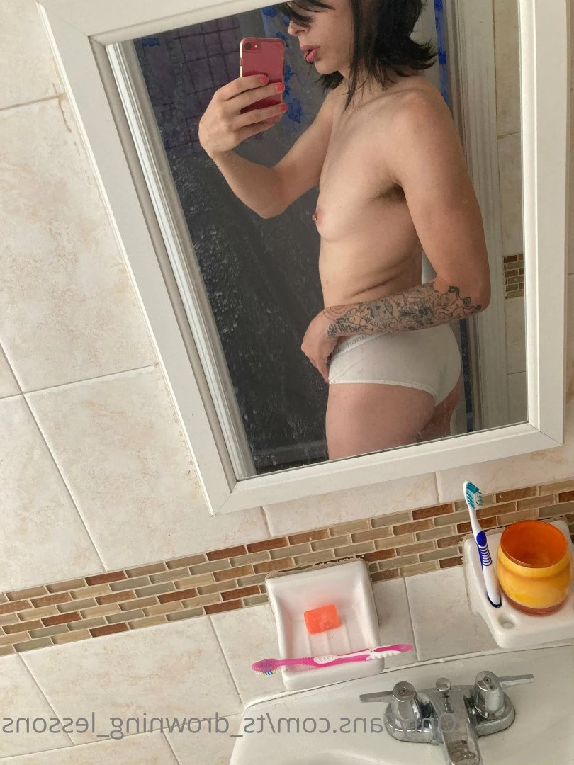 drowning_lessons [ ts_drowning_lessons ] Onlyfans leaked photo 4878106 on Hotleaks.tv