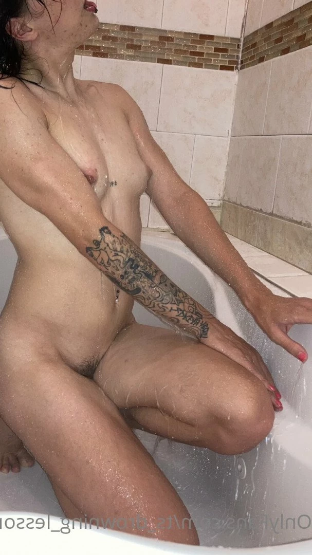 drowning_lessons [ ts_drowning_lessons ] Onlyfans leaked photo 4878139 on Hotleaks.tv