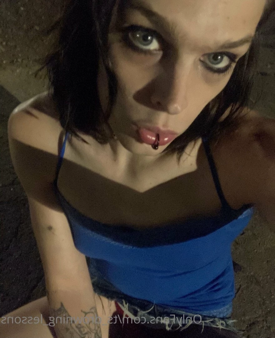 drowning_lessons [ ts_drowning_lessons ] Onlyfans leaked photo 4878175 on Hotleaks.tv