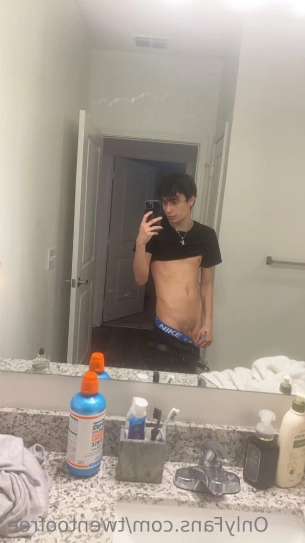 trenton [ twentoofree ] Onlyfans leaked photo 10644354 on Hotleaks.tv