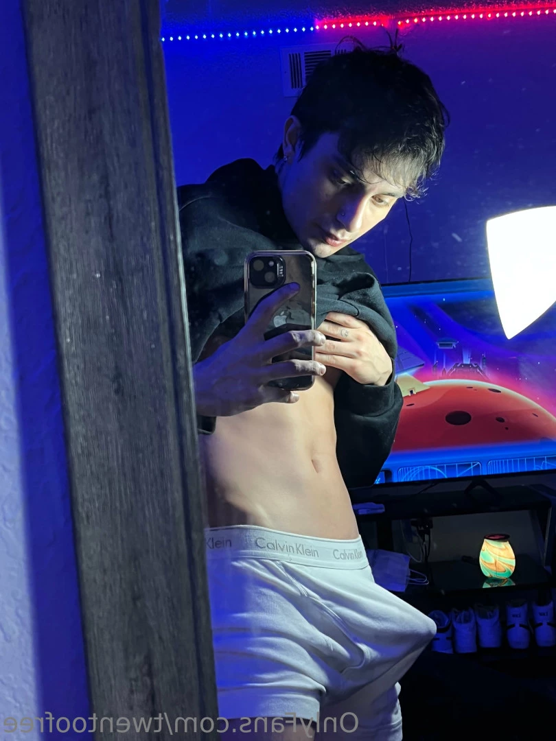 trenton [ twentoofree ] Onlyfans leaked photo 10644373 on Hotleaks.tv