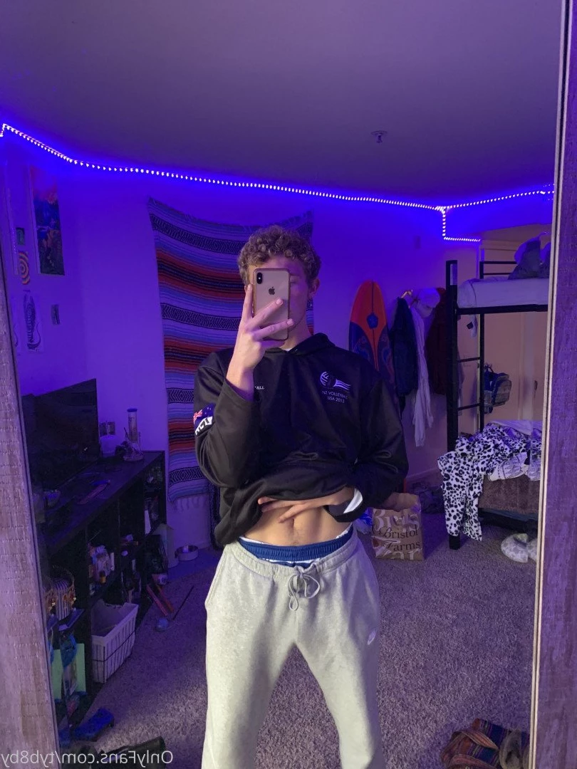 ty🌹 [ tyb8by ] Onlyfans leaked photo 4838381 on Hotleaks.tv