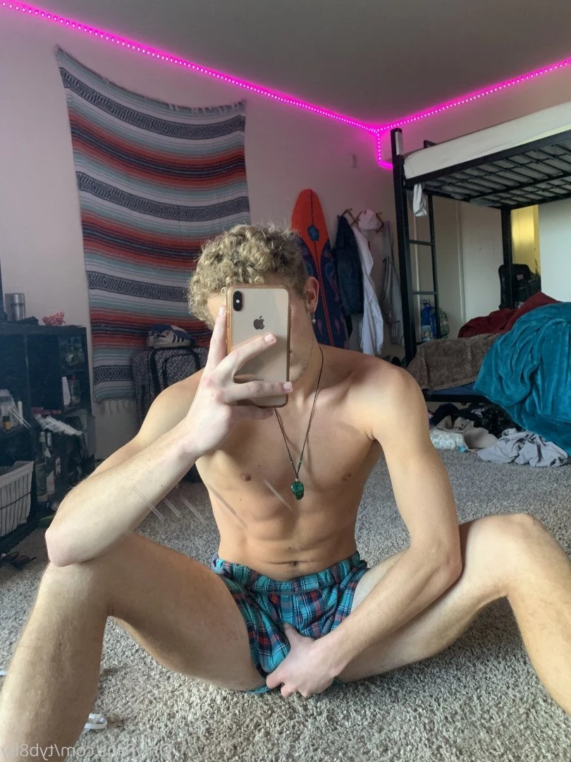 ty🌹 [ tyb8by ] Onlyfans leaked photo 4838385 on Hotleaks.tv