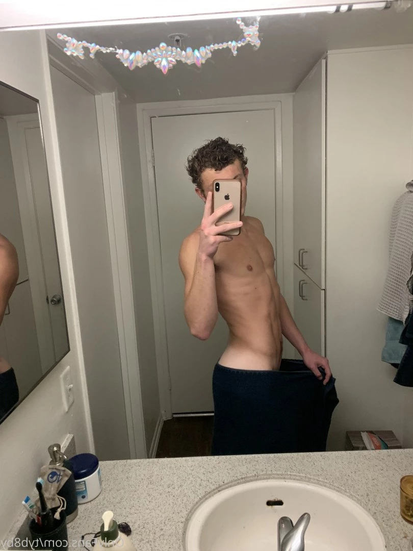 ty🌹 [ tyb8by ] Onlyfans leaked photo 4838465 on Hotleaks.tv