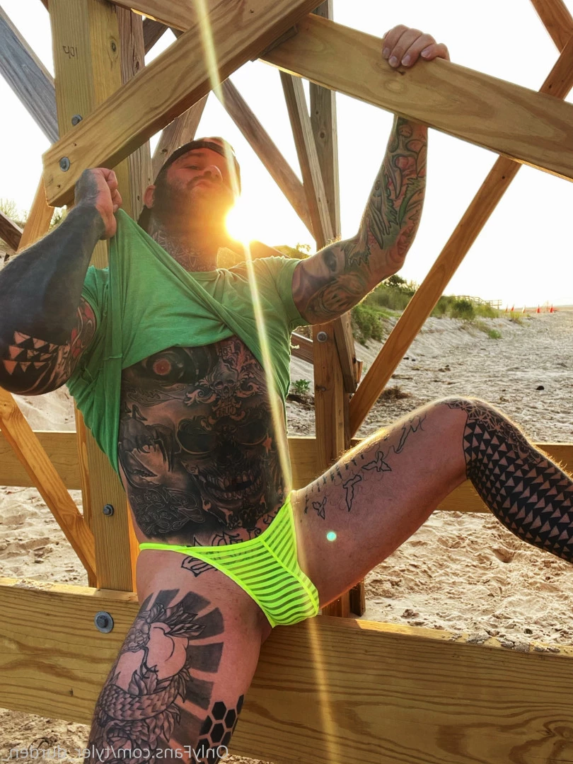 Durden [ tyler_durden_ ] Onlyfans leaked photo 10796308 on Hotleaks.tv