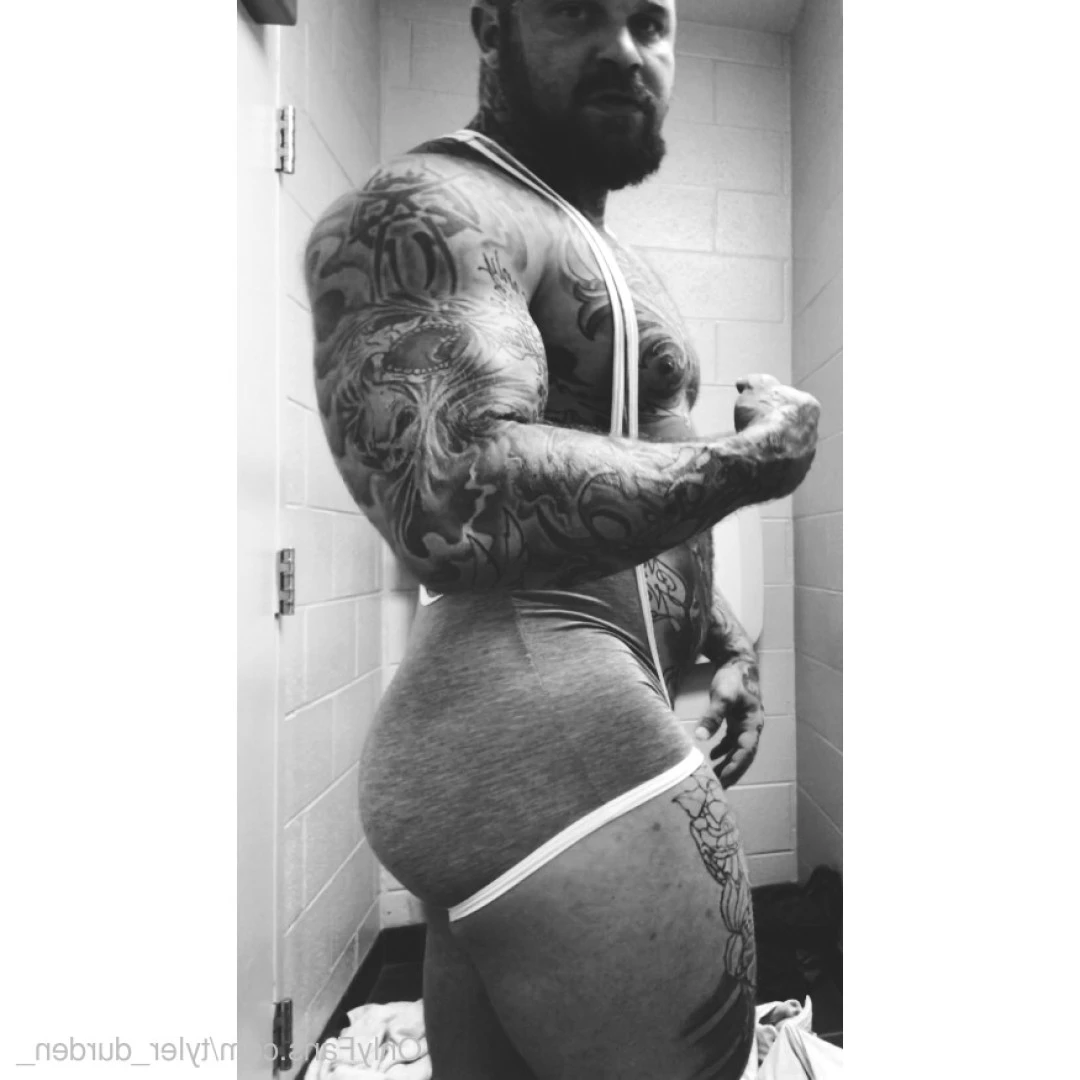 Durden [ tyler_durden_ ] Onlyfans leaked photo 10820823 on Hotleaks.tv